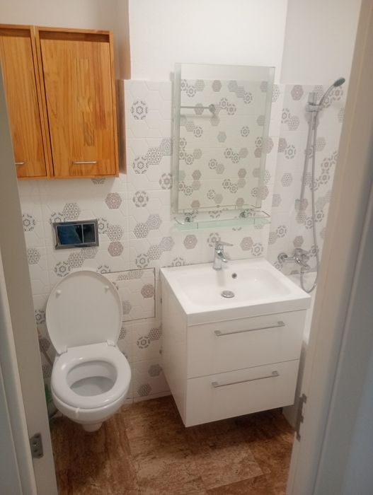 Închiriez apartament 2 camere