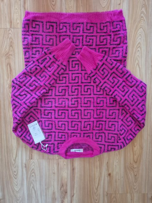 Мек пуловер
Размер: S/M