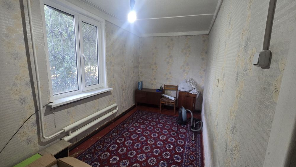 3 комн Аренда Спутник 3 1 этаж 300&