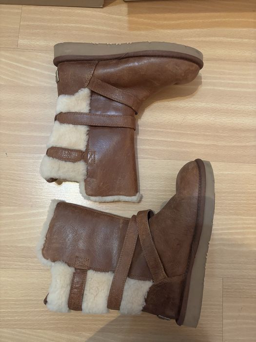 Детски кожени ботуши UGG