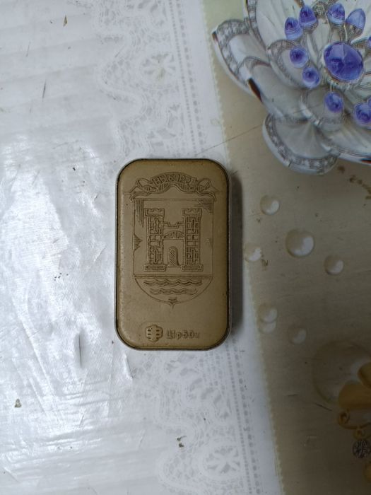 Продам монетницу
