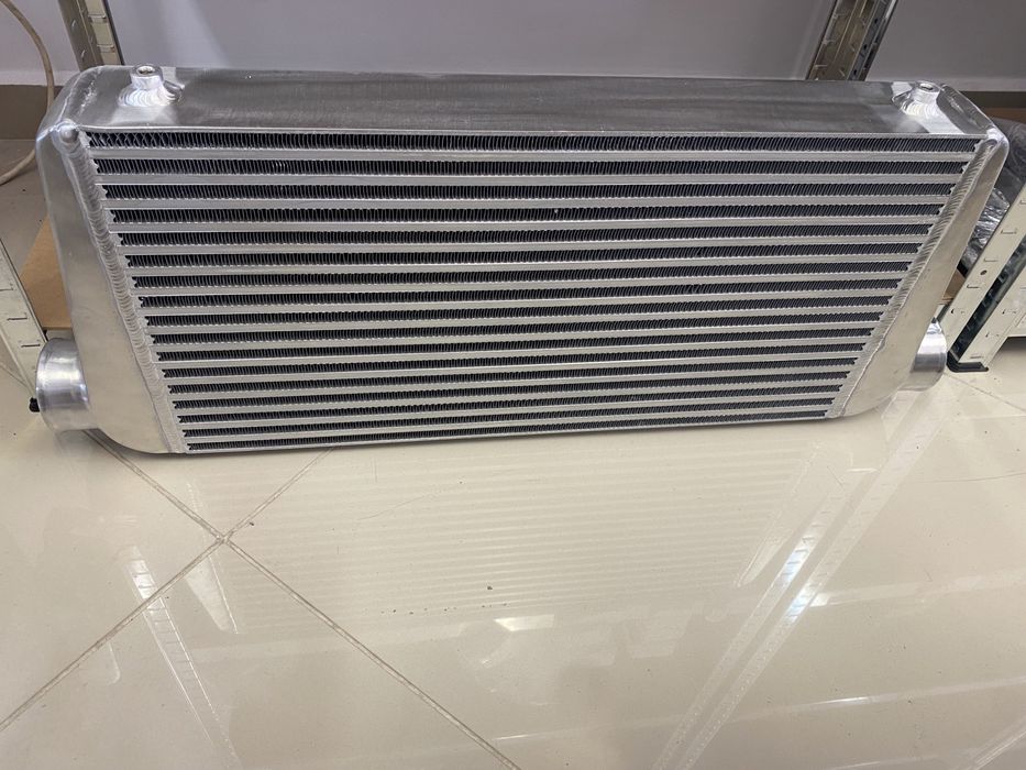 универсален интеркулер Intercooler Races 600х300х76 bar&plate