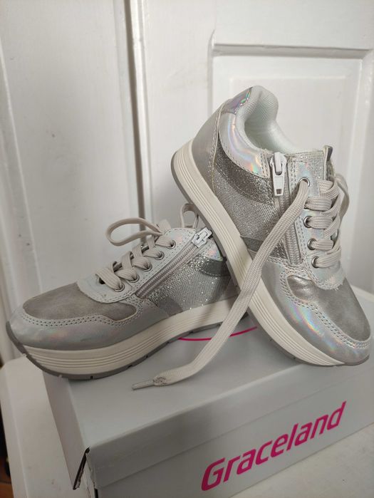 Нови детски обувки / маратонки 31 номер