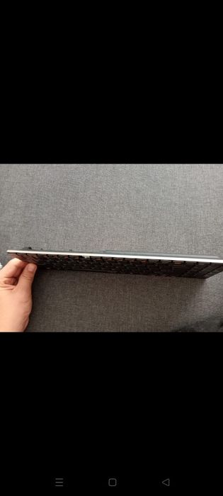Vând sau schimb unitate Dell și tastatura prin bluetooth
