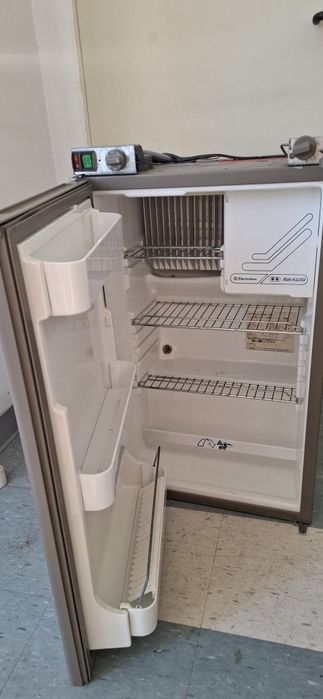 Frigider rulotă Electrolux