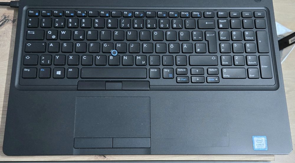 Laptop Dell Latitude 5590 I5 8350U 8GB RAM SSD Windows 11