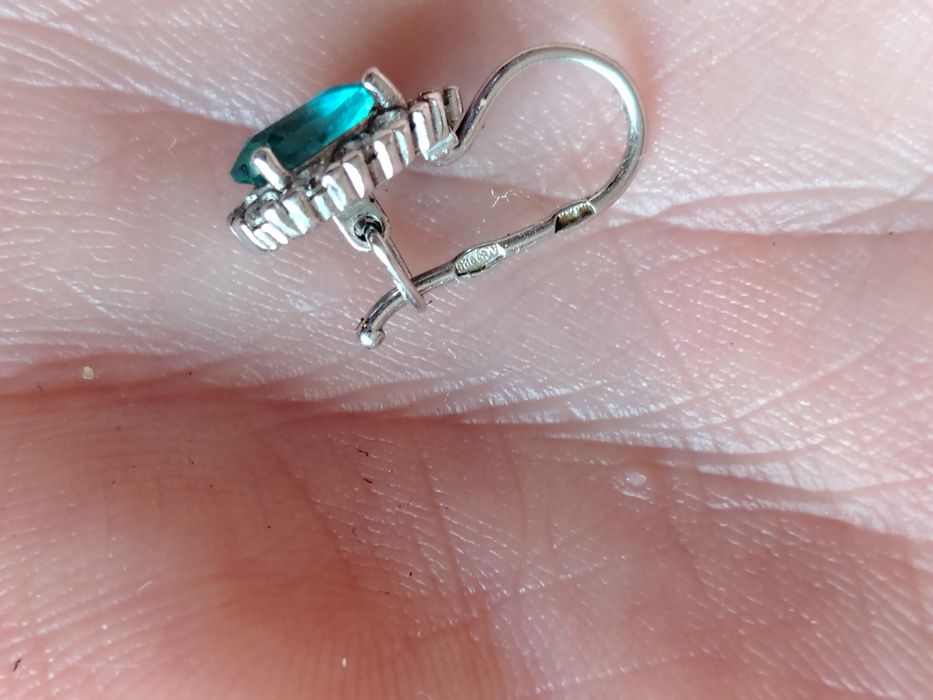 Серги серебро 925 отдам на 5000 т