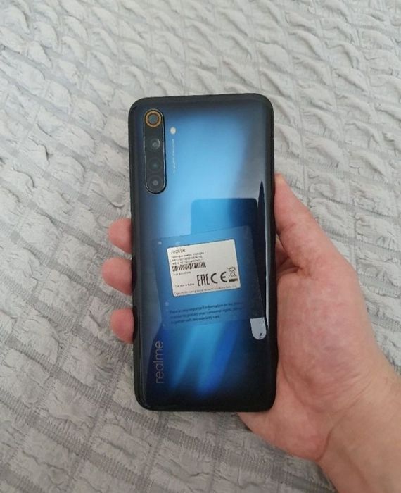 Realme 6 Pro Xotirasi 8/128GB Rangi Blue Holati yaxshi Zo'r Karobkali