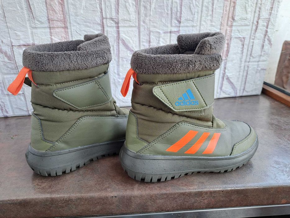 детски ботуши,зимни обувки,боти,апрески,Adidas номер33,5 за момче,адид