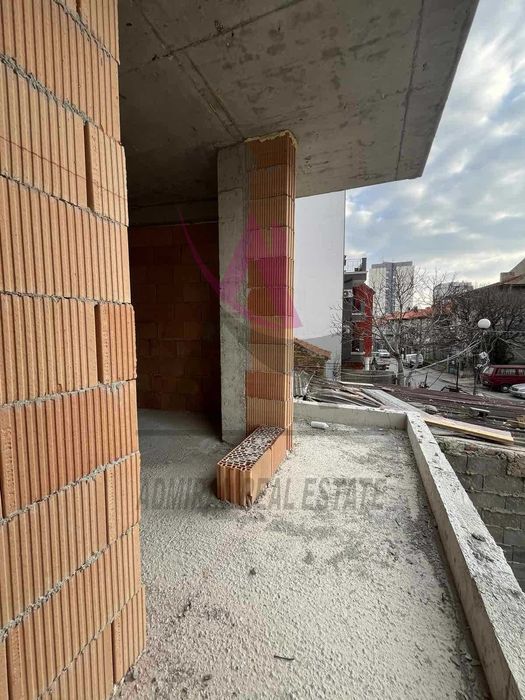 Продава се Тристаен апартамент в Варна, Цветен квартал - 78 кв.м за 2283 €/кв.м - Снимка #3