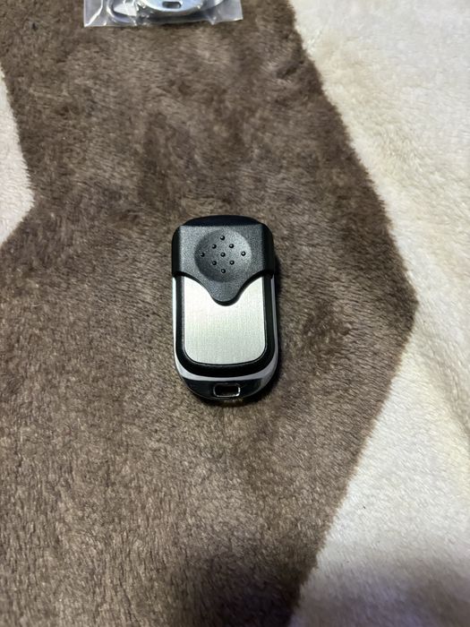 Telecomanda de garaj universala/Huse chei si brelocuri audi a6 c7