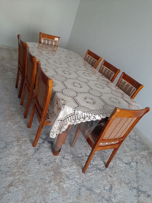 Продам стол гостевой