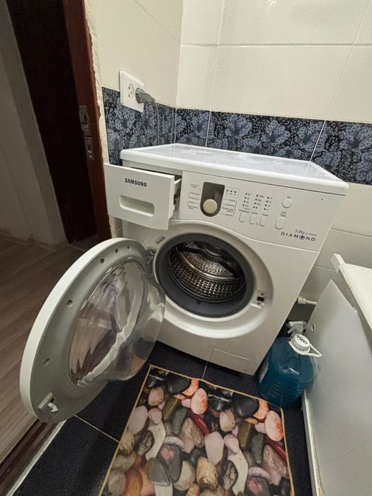Продаю стиральную машинку Samsung