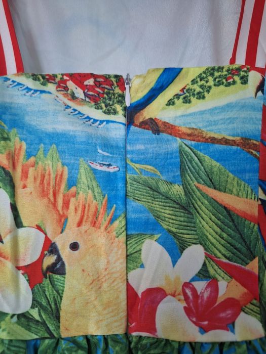 Rochie mărimea S, gen Dolce Gabbana, Zara, Desigual H&M, în bretele