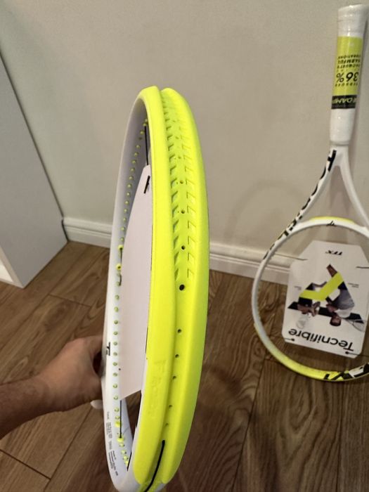 Racheta Tecnifibre TFX 1,cap 98,greutate 305g,maner 2 si 3