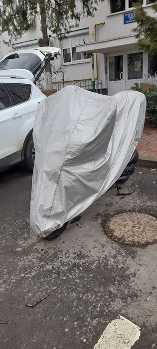 Vând scuter 125cc APRILIA