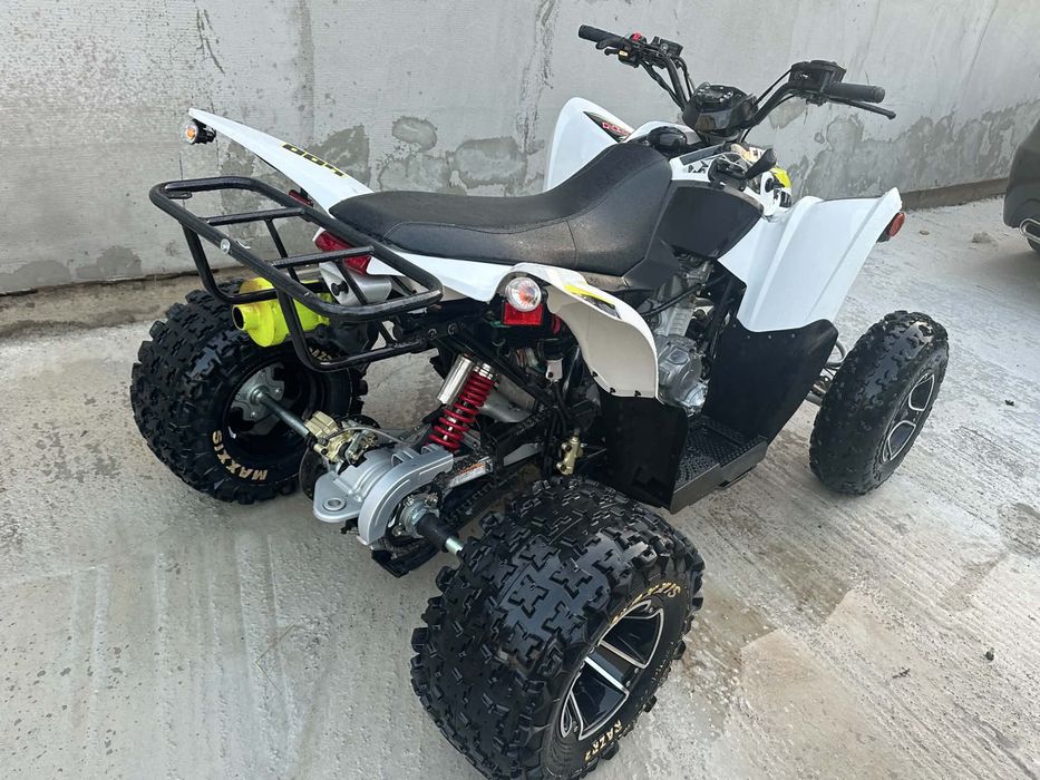 Vand doua quad supermoto 400cc modificate de teren