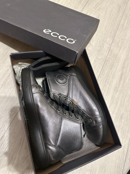 Ботинки Ecco р 39
