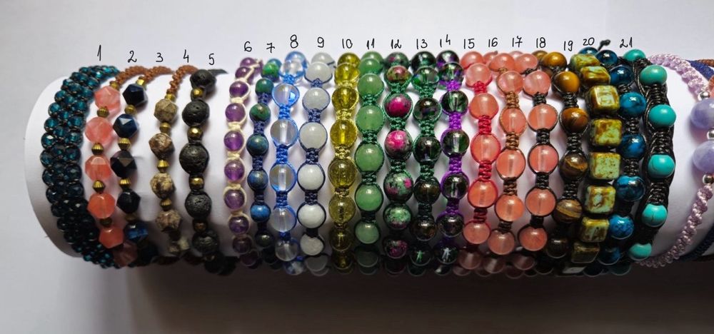 Ръчно изработени гривни от естествени камъни