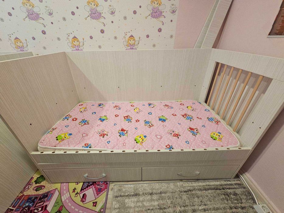 Две еднакви бебешки/детски легла правени по поръчка