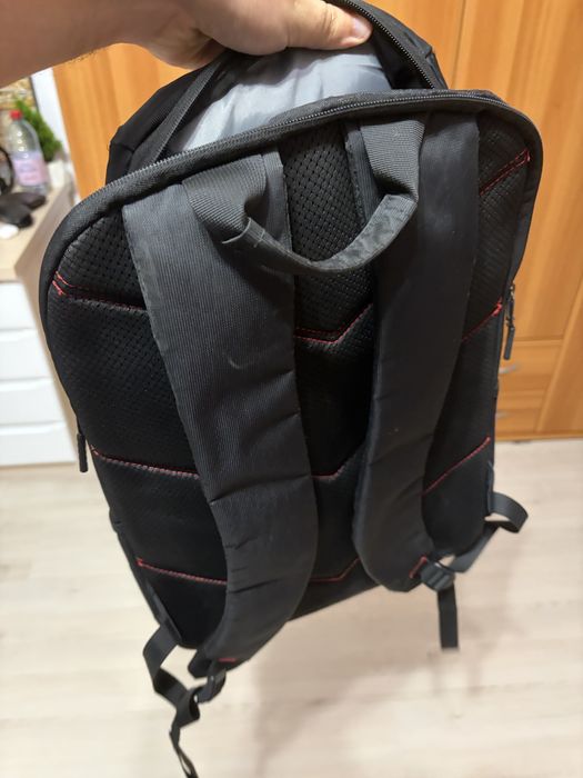 Rucsac laptop căptușit – stare foarte bună