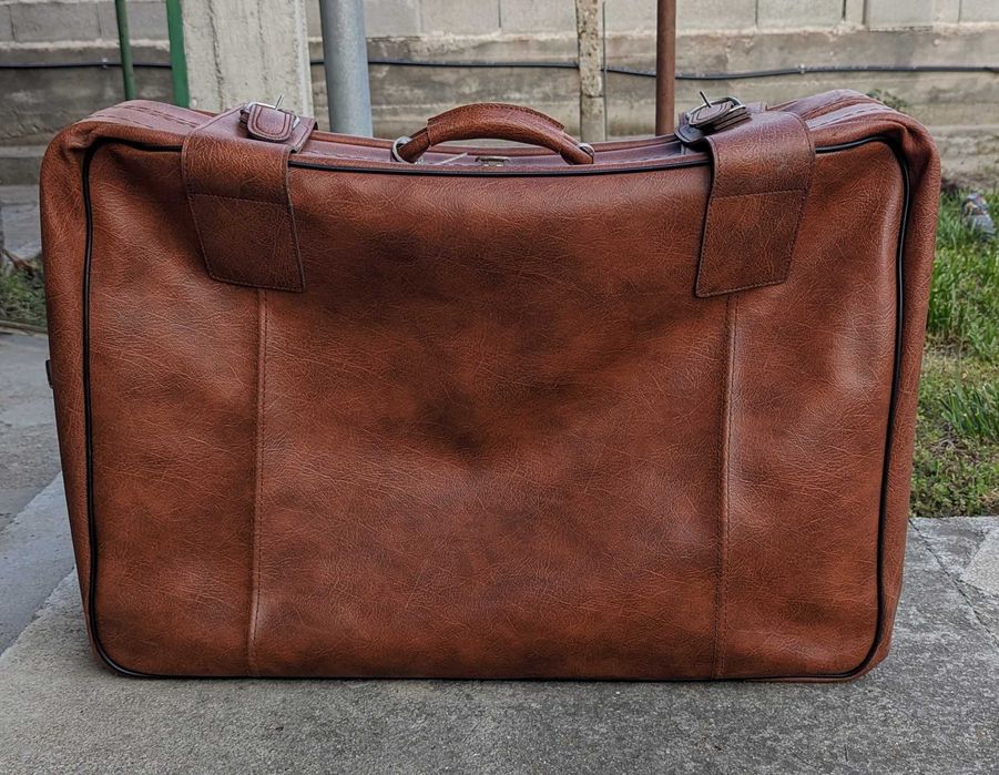 Куфар от времето на СОЦА, нов