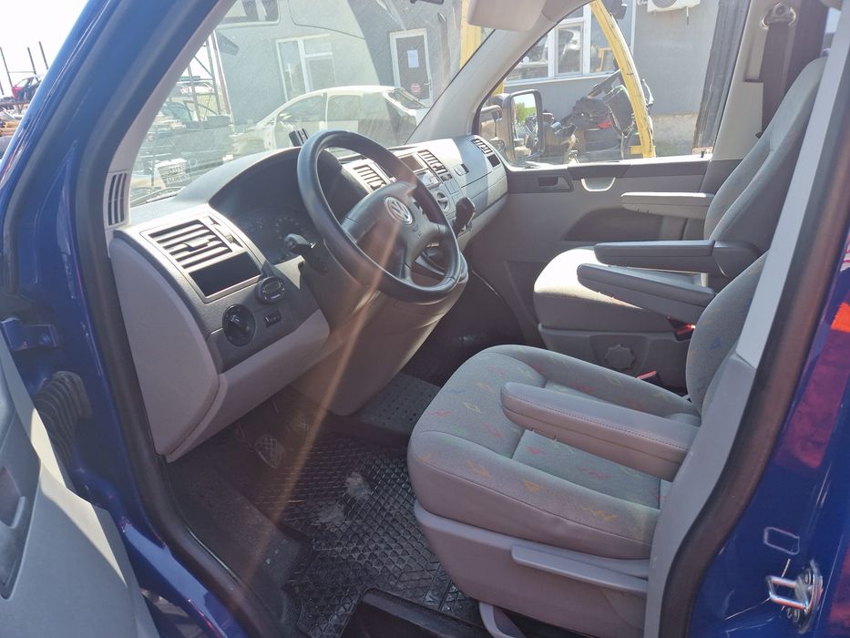 Vand Volkswagen T5 Doka an 2006 motor 1.9D