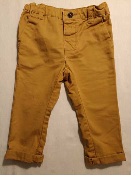 Модерни бебешки панталони RESERVED за момчета 80 см.