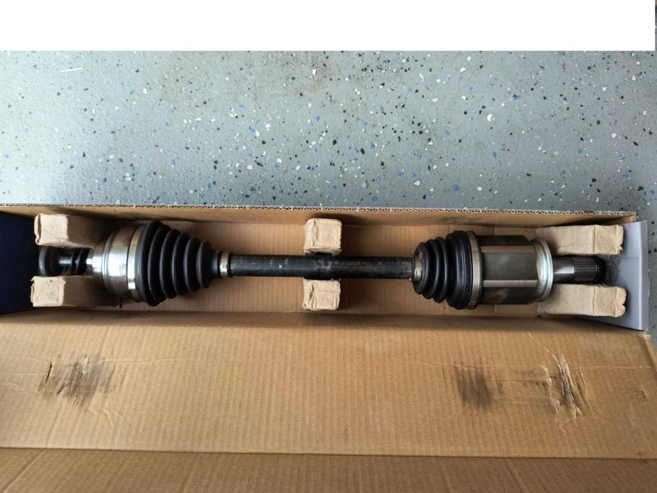 Нова предна лява полуоска за 2011-17 BMW X3 и 2015-18 BMW X4