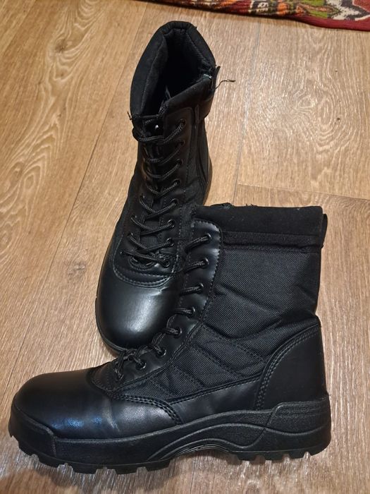 Продам новые берцы