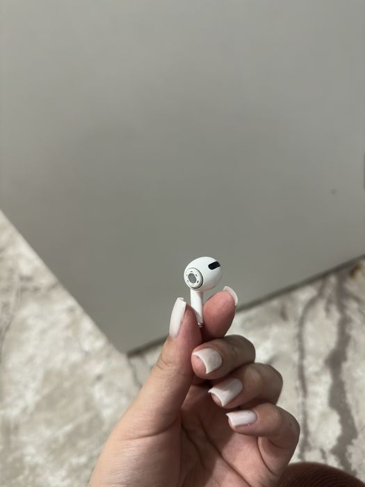 Продам AirPods Pro