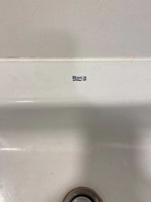 Lavoar baie cu mobilier Roca + baterie Grohe