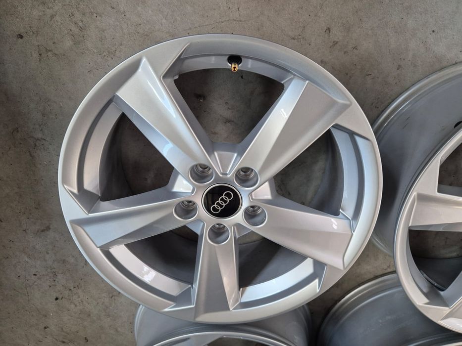 Jante noi originale R17 Audi Q2 A3 Q3 A4 / Vw Passat Golf 5 6 7 8