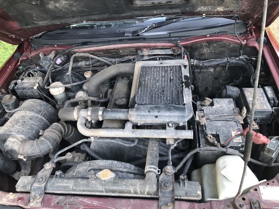 Vand mitsubishi sport  urgent