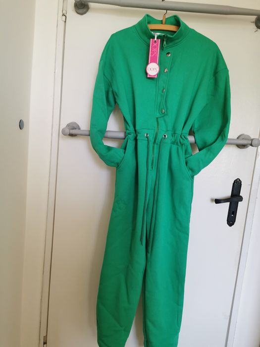 Нов спортен екип L размер