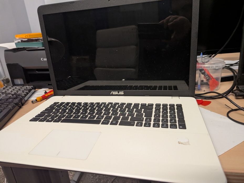 Asus x751ma stare bună