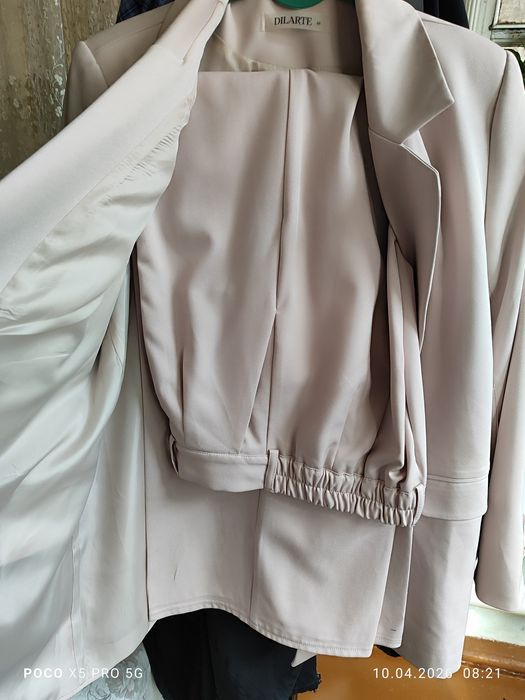 Костюм с брюками