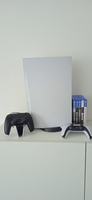 PS5 продам в идеальном состоянии
