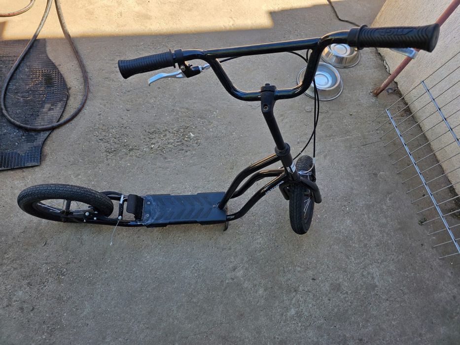 Trotineta neagra Stiga