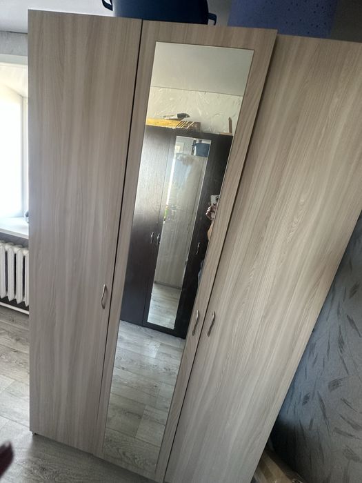 Продам шкаф для спальни
