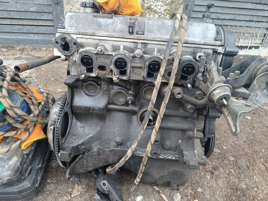 Двигатель Mazda 323