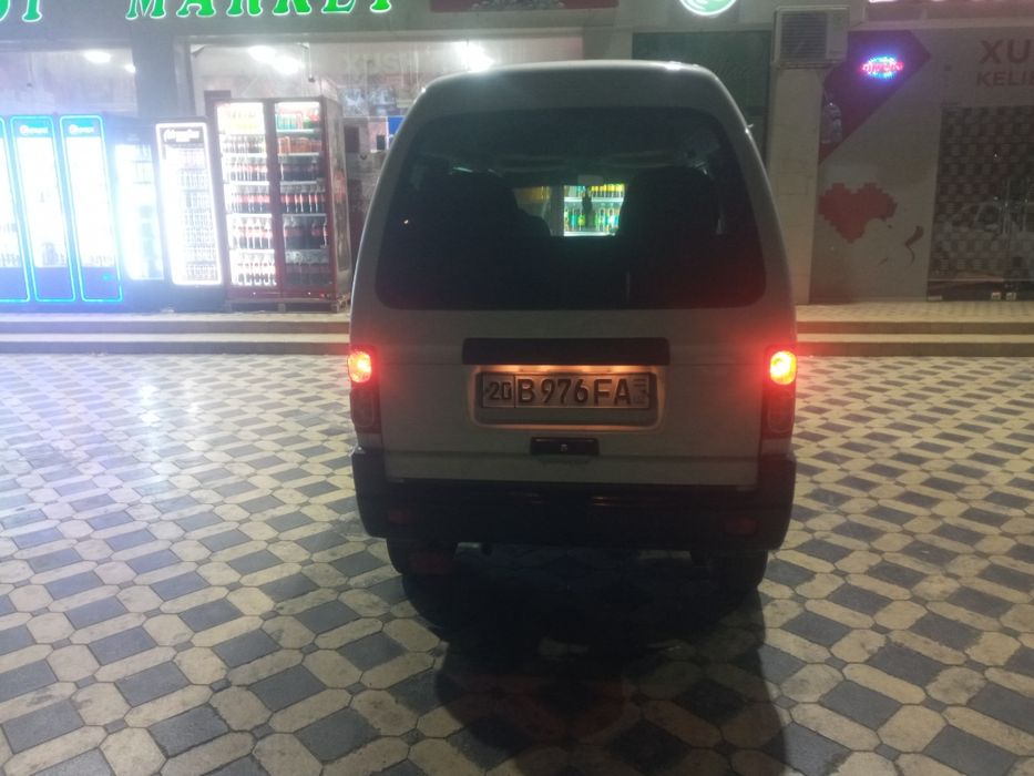 Damas DLX avtomashina