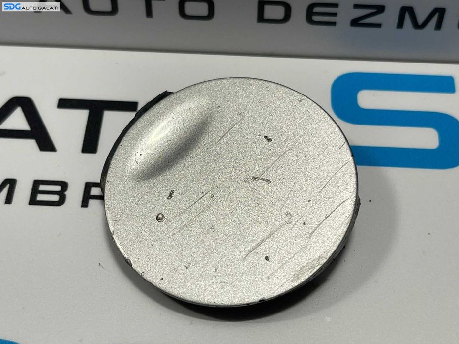 Capac Ornamnet Cui Carlig Infiletant Remorcare Tractare de pe Bara Spoiler Fata Opel Astra H 2004 - 2010 Cod 375768702 24460264