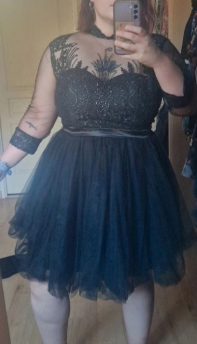 Официална черна рокля Chi Chi London