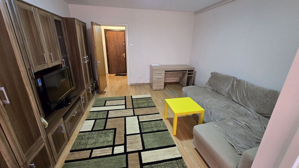 Ofer spre închiriere  garsonieră