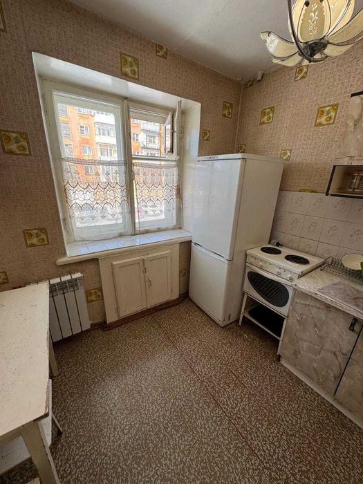 Продается 1,5-ка в центре города