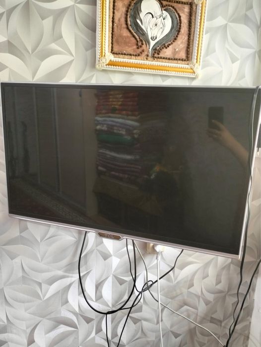 Телевизор TCL