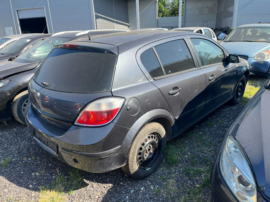 Dezmembrez Opel Astra H 1,4 1,6 benzina cutie automata culoare gri inchis 2005