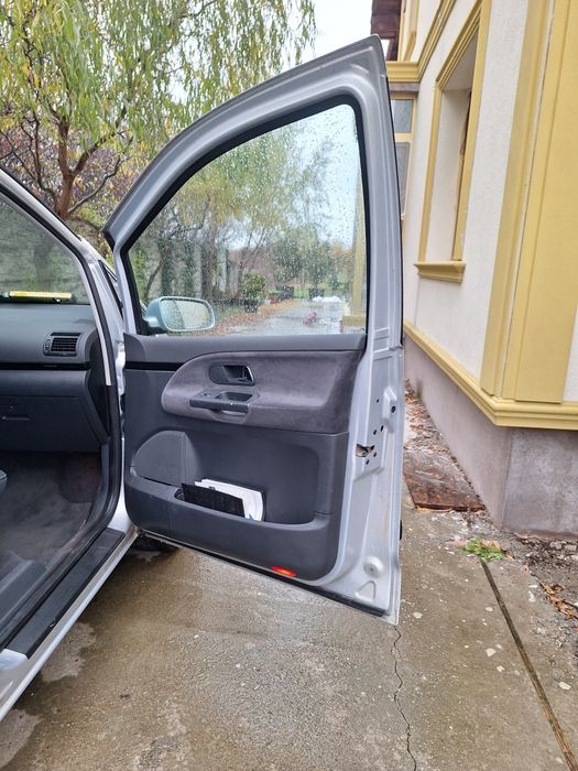 Vand usi vw sharan 2003