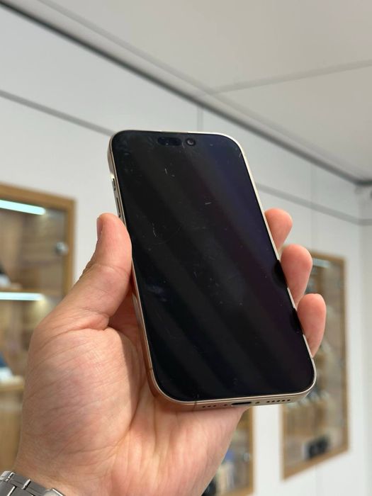 iPhone 16 Pro | 256 GB | E-SIM